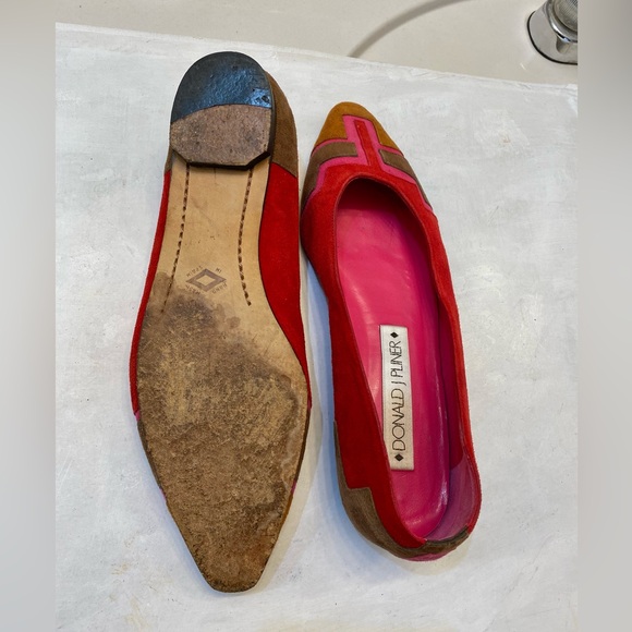 Donald J PLINER red suede pointed toe loafers with low heels excellent condition - Picture 4 of 9